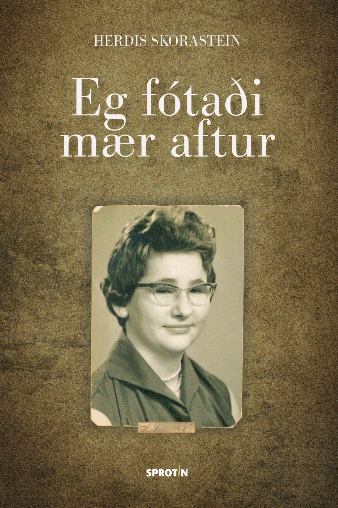 10599.jpg Eg fótaði mær aftur